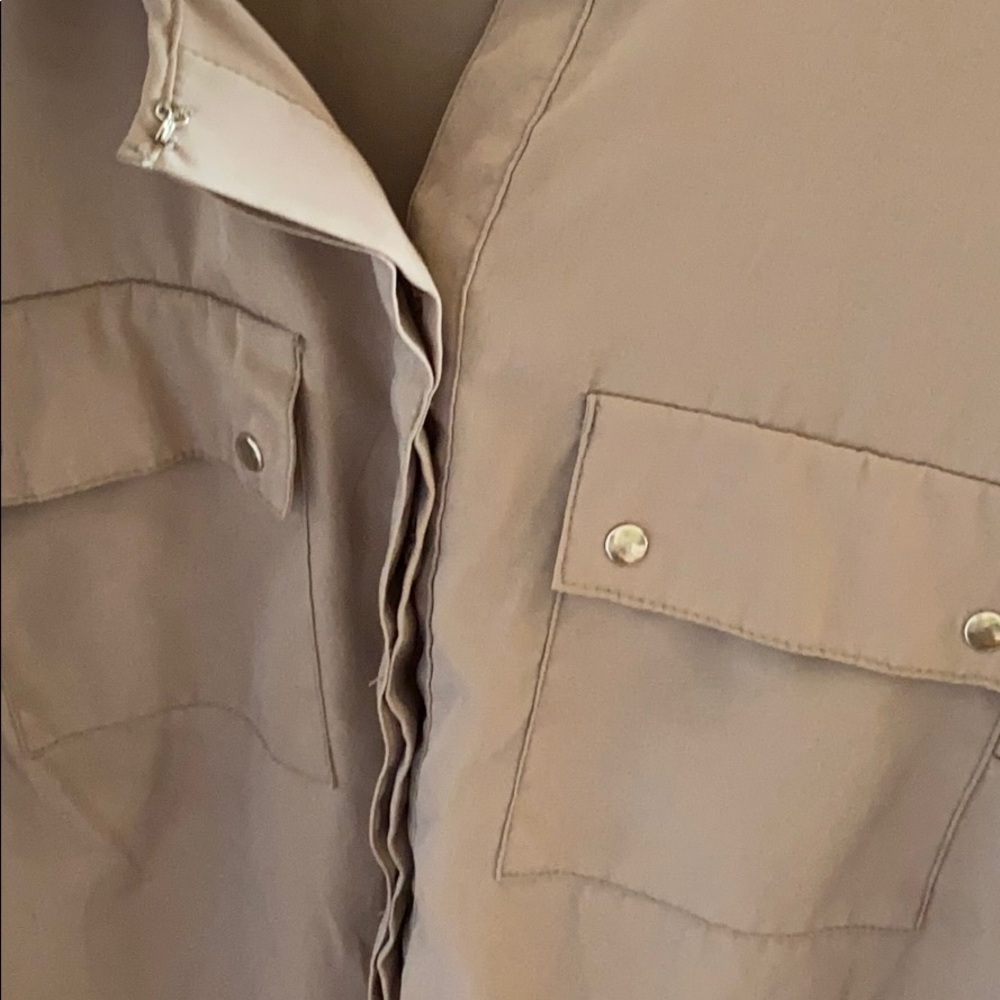 Tan top - Picture 4 of 4